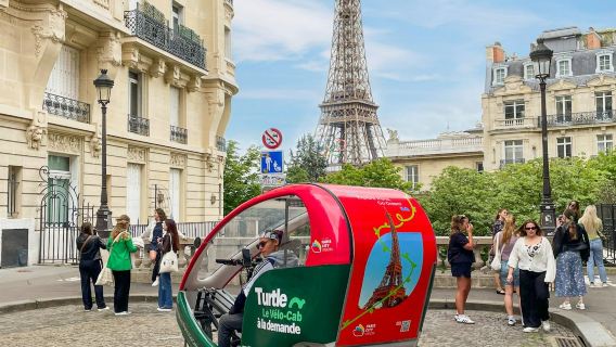 Paris: Private Rickshaw Tour + Transfers