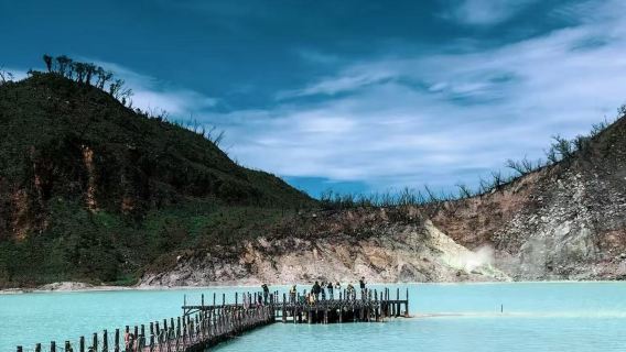 雅加達-覆舟火山+卡瓦普定火山湖一日遊【14H包車】