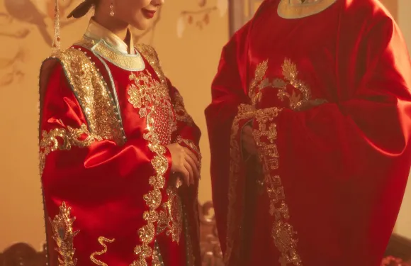 元氏Trip Moments【元氏廣場/街拍抓拍航拍約拍跟拍婚拍攝影錄影/多語言翻譯】