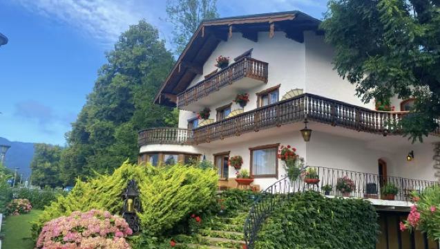 德國慕尼黑：薩爾茨堡老城 + 沃爾夫岡湖一日遊【中文包車】