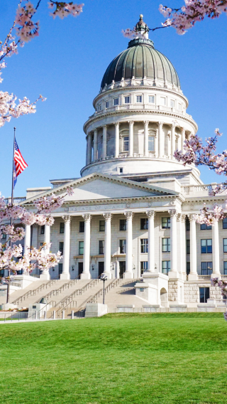 1-day private chartered tour to Utah State Capitol, Temple Square, Antelope Island State Park and Great Salt Lake