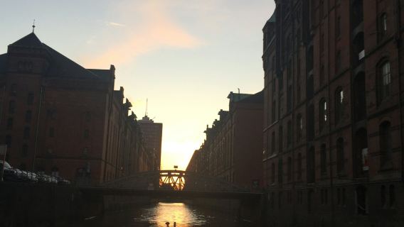 Hamburg: 1.5-Hour Night Cruise