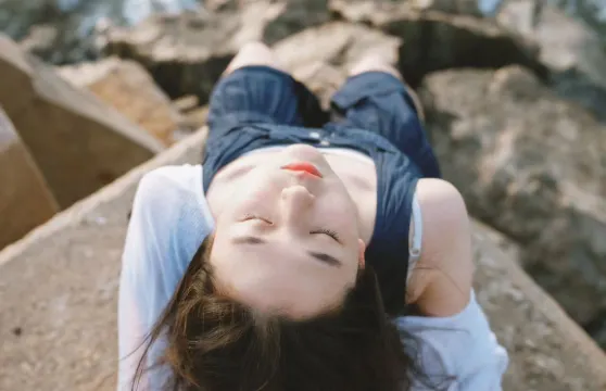 錦州Trip Moments【一對一約拍跟拍婚拍街拍抓拍航拍攝影攝像/多語言翻譯】