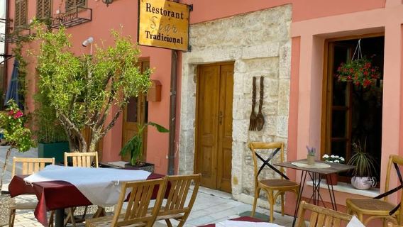 Tagesausflug zum antiken Apollonia (UNESCO-Stätte) und Vlora ab Tirana All Inclusive