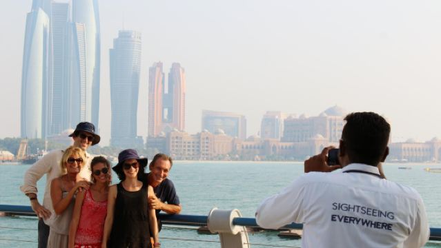 From Dubai Shared Tour: Abu Dhabi Seaworld & Grand Mosque Tour