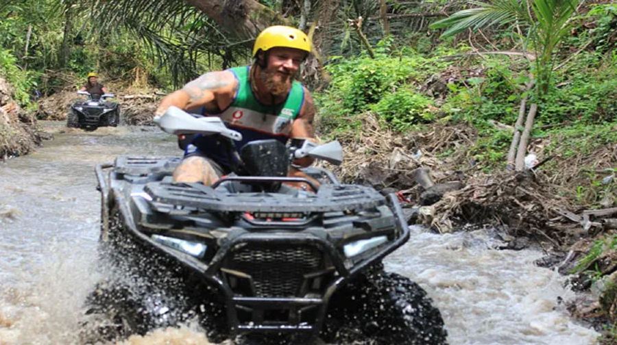 峇里島 UBUD 的 Bali ATV Ride：騎乘全新 ATV，穿越崎嶇的河流、茂密的森林、稻田