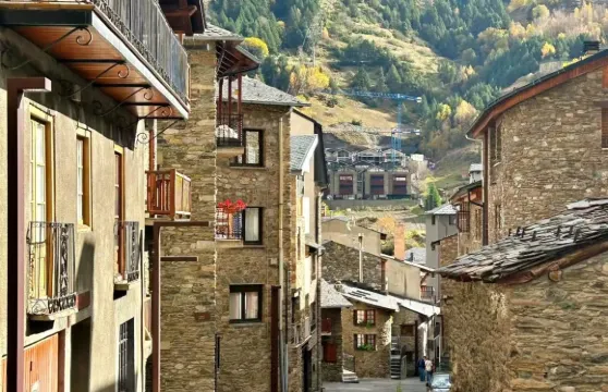 巴塞隆拿安道爾城+山谷小屋+聖埃斯特凡教堂|中文司導行程可調