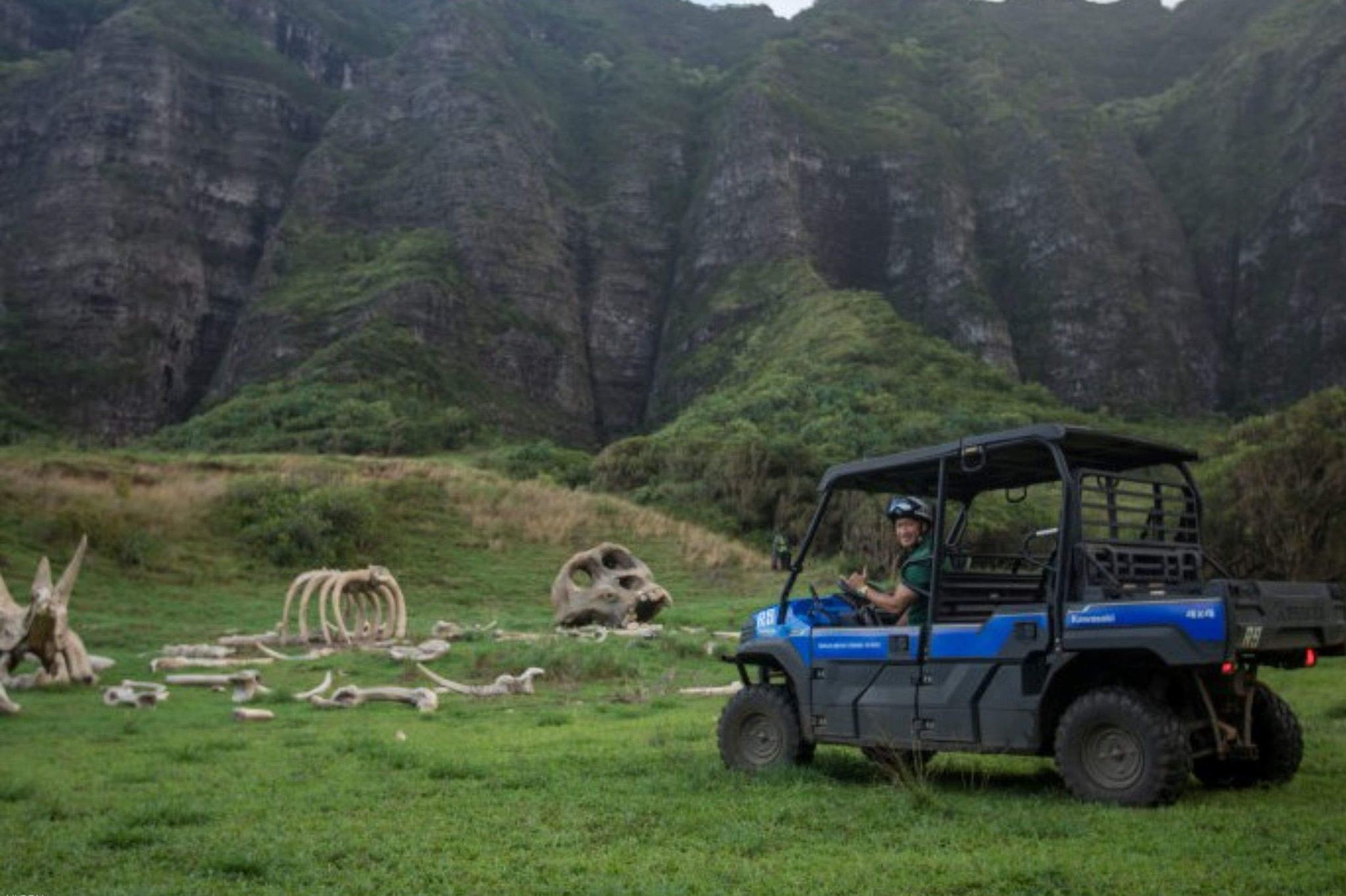 Esperienza di guida UTV al Kualoa Ranch alle Hawaii