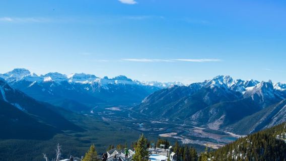 Banff: Guided Day Trip with Hotel Pickup and Drop-off