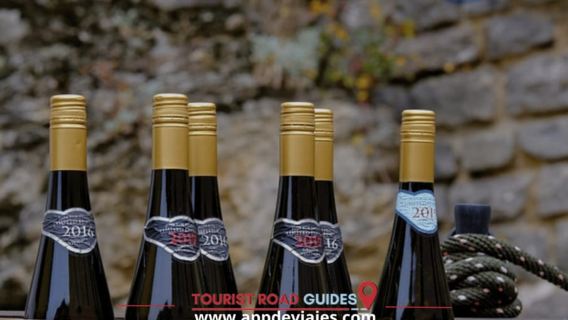 Barcelona: Private Tour Medieval Villages & Cadaqués