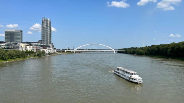 Bratislava - Hainburg - Bratislava: Cruise on the Danube