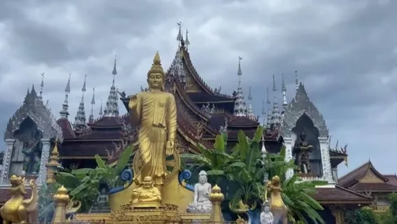 Xishuangbanna: Excursión privada de un día al Parque Manting y el Templo del Gran Buda de Mengle
