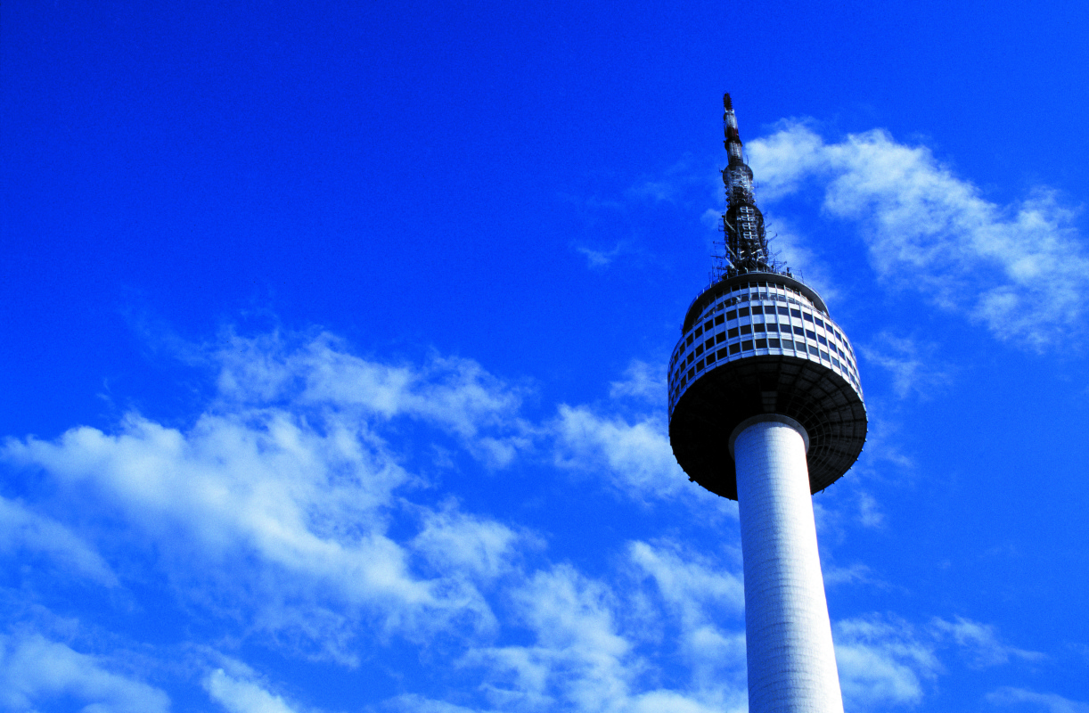 Seoul Gyeongbokgung + Bukchon Hanok Village + N Seoul Tower + lawatan setengah hari