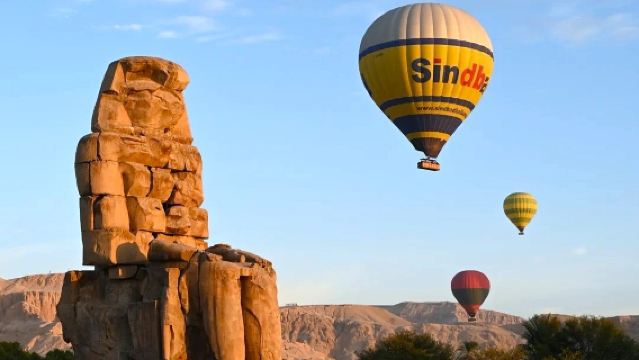 Lembah Para Raja + Kuil Ratu + Sungai Nil + Colossi of Memnon|Pemandu pelancong berbahasa Cina di Universiti Cairo (tidak termasuk tiket masuk)