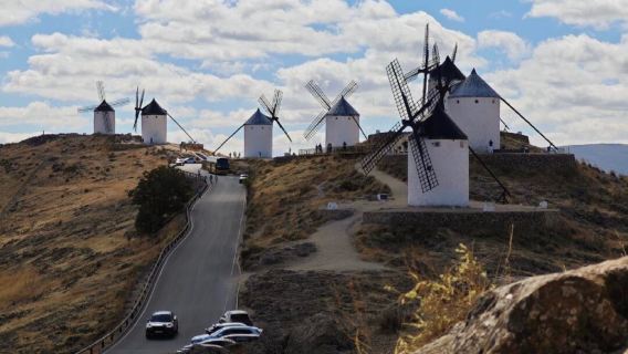 Spain day tour: Old Town of Toledo + Windmills Village