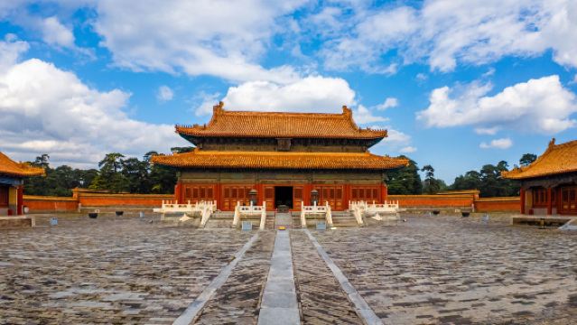 Day tour to Western Qing Tombs and Taihang Water Town