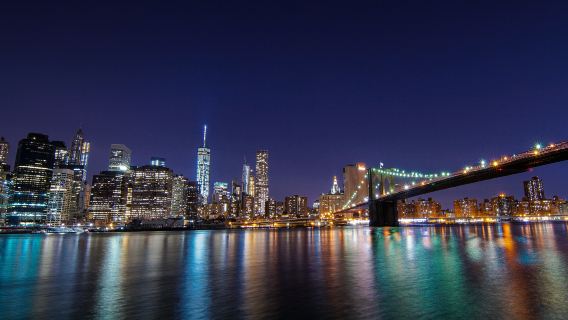 New York City Night Skyline Tour with Dumbo and Gantry Plaza