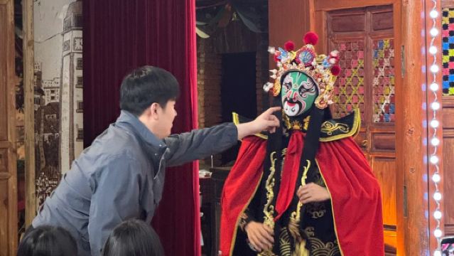 重慶非遺川劇變臉門票●魯祖廟民國茶館【蓋碗茶+巫神吐火+渝派茶藝+皮金滾燈+江湖雜耍+現代魔術+長綢舞】