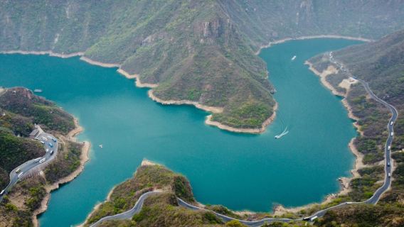 2-8人小團·上門接駁寶泉旅遊區崖天下一日遊