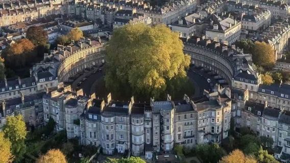 倫敦出發：走進英國、漫遊巴斯小鎮/打卡羅馬浴場、巴斯修道院