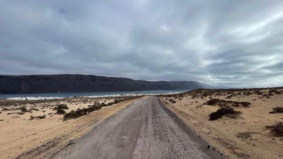 Tour de avistamiento de la Isla Norte: Las Conchas, Los Arcos, Playa Lambra y Pedro Barba