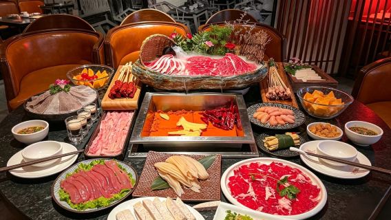Chengdu Jincheng Impression Hot Pot · Kuanzhai Alley store (Fugan Si courtyard hot pot + classic Sichuan flavor + traditional beef tallow hot pot)