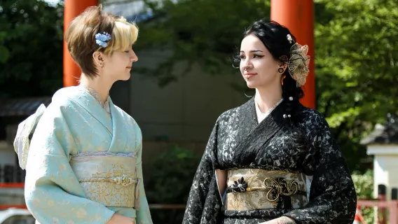 Kyoto Kimono&Yukata, Esperienza di Noleggio Furisode – Negozio Ookini Kiyomizu-dera