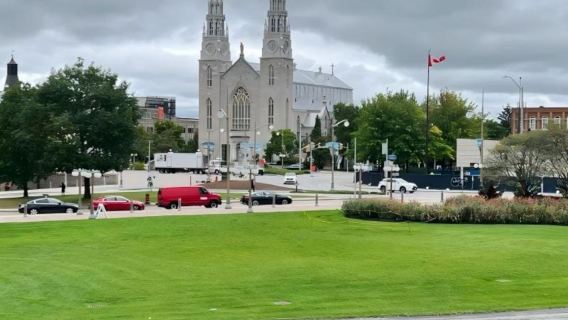 Kanada Ottawa + Pasar ByWard + Terusan Rideau lawatan sehari - Sewaan Peribadi Bahasa Cina - Pilihan Terbaik
