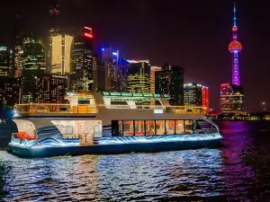 Shanghai by Night: VIP River Cruise and Dim Sum Dinner