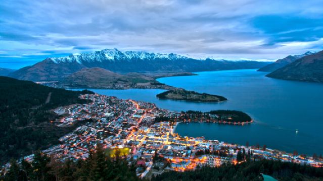 Queenstown + Cromwell + Wānaka Lavender Farm + Waterfull Creeks + Arrowtown, New Zealand