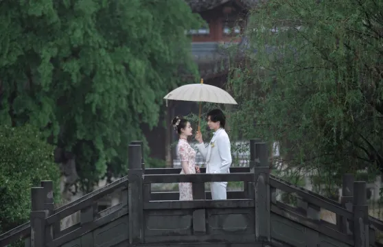 桐鄉烏鎮Trip Moments【婚禮跟拍宣傳片微電影婚紗寫真/商業攝影攝像約拍定制/翻譯】