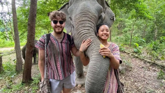 Satu Hari Taman Negara Doi Inthanon & Santuari Gajah