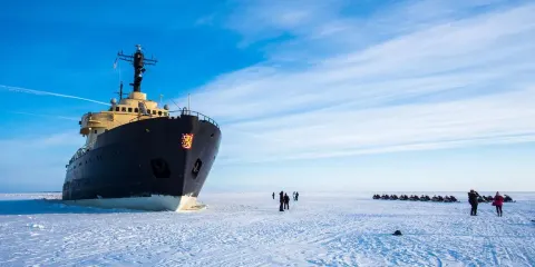 三寶號破冰船+冰雪城堡 SnowCastle+凱米寶石館一日遊【行程可調】