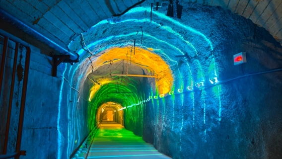 Групповой тур в Чунцин: подводный музей Байхэлян, бункер 816 и рифтовая долина Улиншань