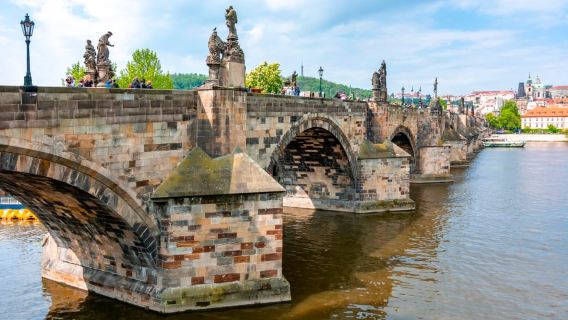 Prague: 3-Hour Old Town and Prague Castle Tour in German