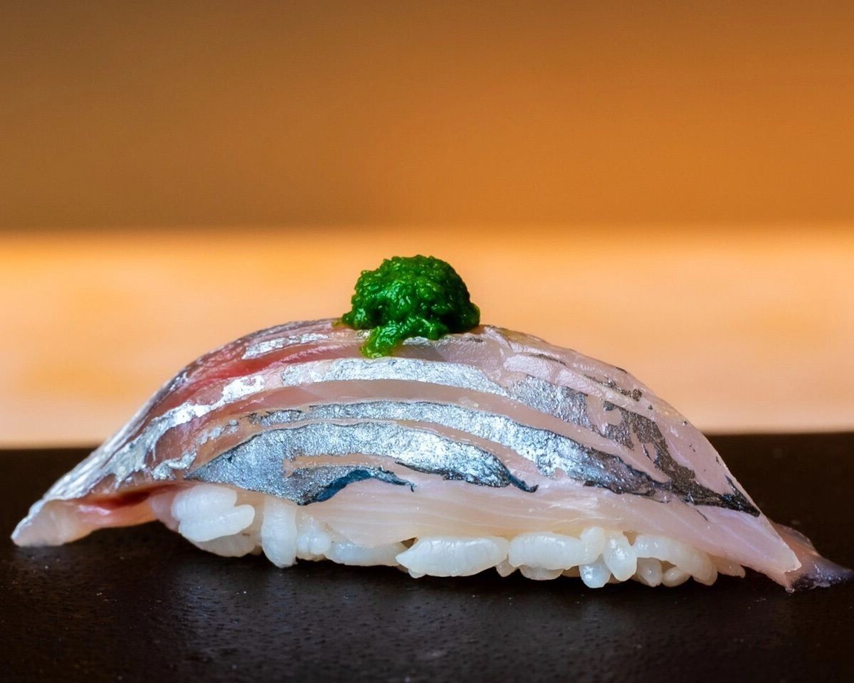 ซูชิโอะมากาเสะในโตเกียว|ซูชิโคชิกาวะ|อะกะซากะ: ร้านซูชิเอโดะมาเอะบ่มที่ซ่อนตัวอย่างหรูหรา