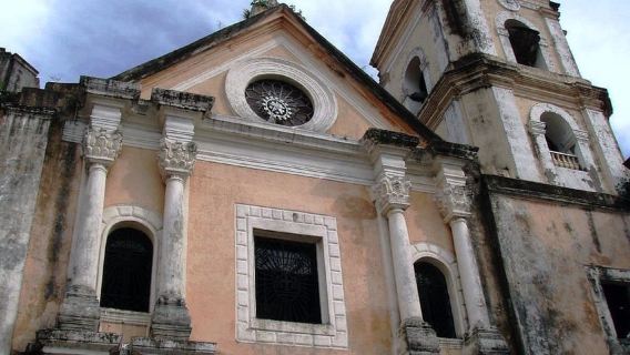 Manila: Filipino Historic Walking Tour in Intramuros