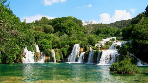 Split/Trogir : excursion d'une journée au parc national de Krka et bateau à Skradin