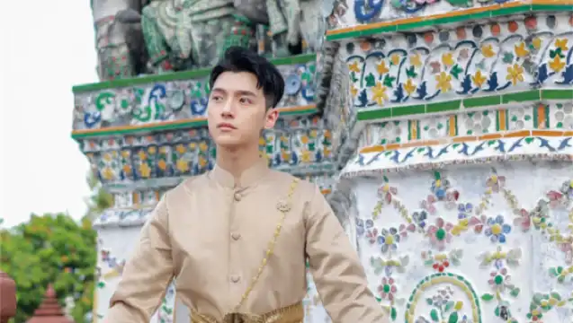 曼谷鄭王廟泰服租賃化妝髮型拍照Thai traditional costume rental