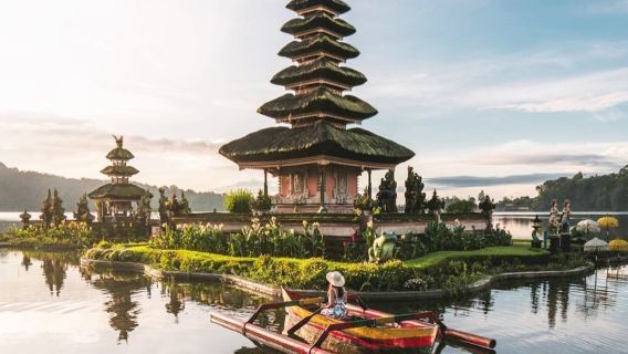 Tour di un giorno VIP in auto privata a Bali: Tempio di Tanah Lot, scogliere di Uluwatu e spiaggia di Jimbaran