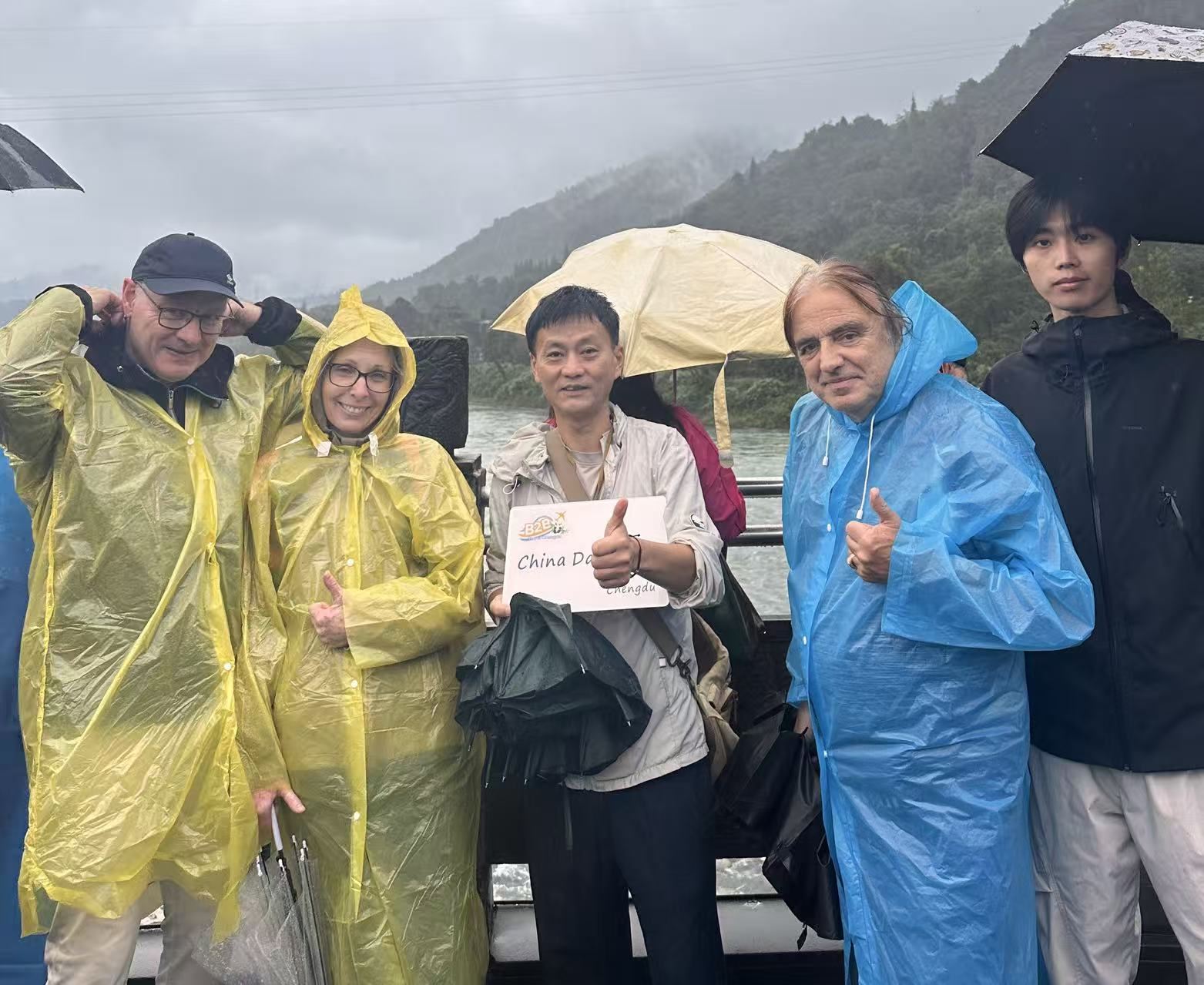 Bilingual Small Group Tour: Dujiangyan Irrigation System & Mt. Qingcheng