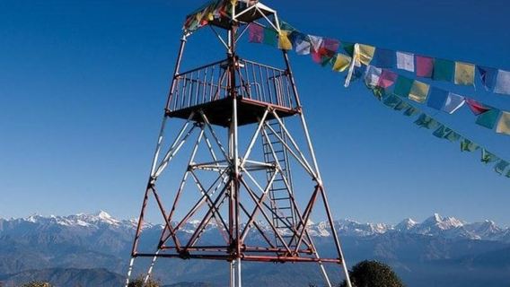 Kathmandu: Nagarkot Sunrise and Day Hike with Breakfast 