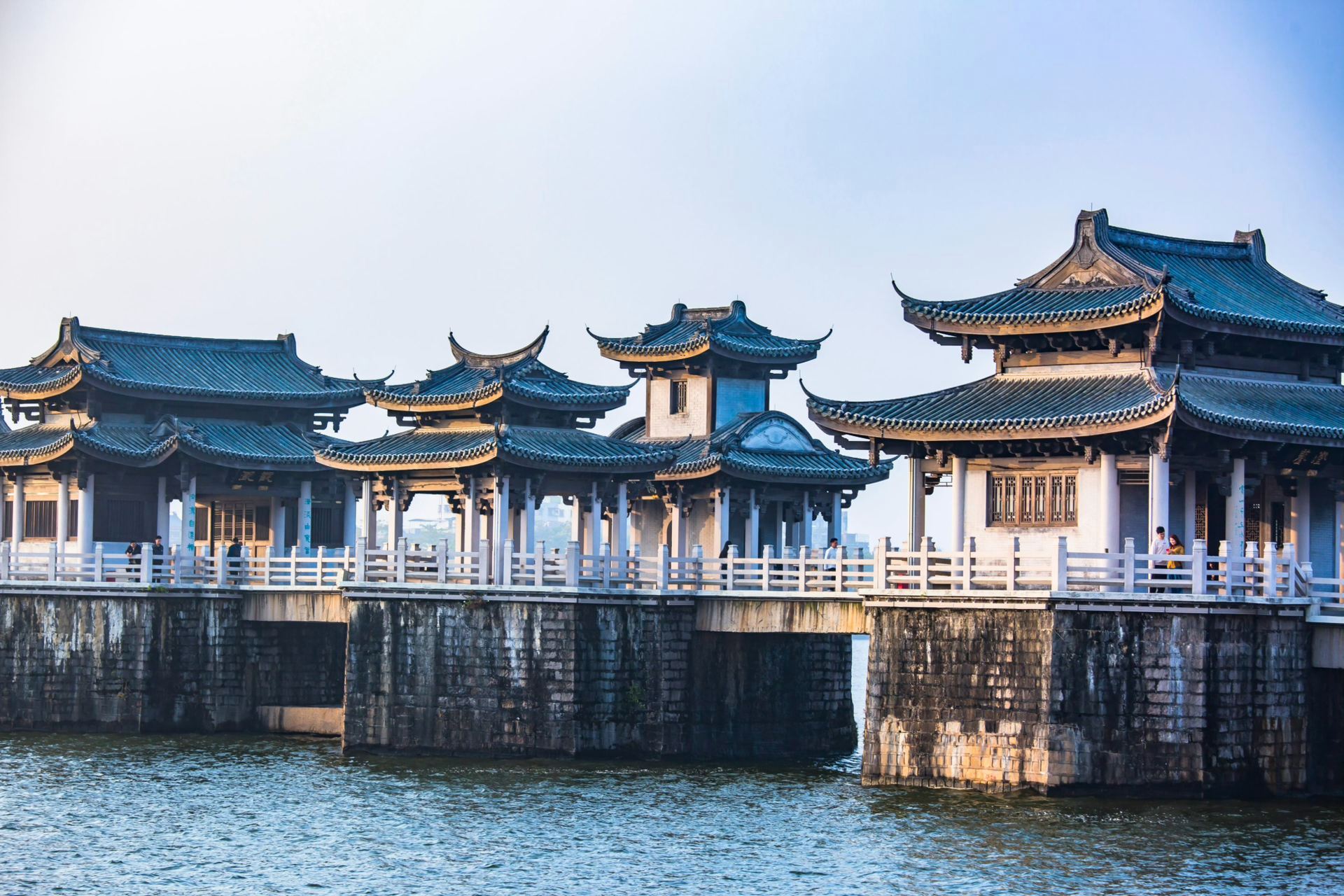 Chaozhou Day Tour: Explore Qinglan Guaijiu National Geological Park and Chaozhou Ancient City with Private Charter