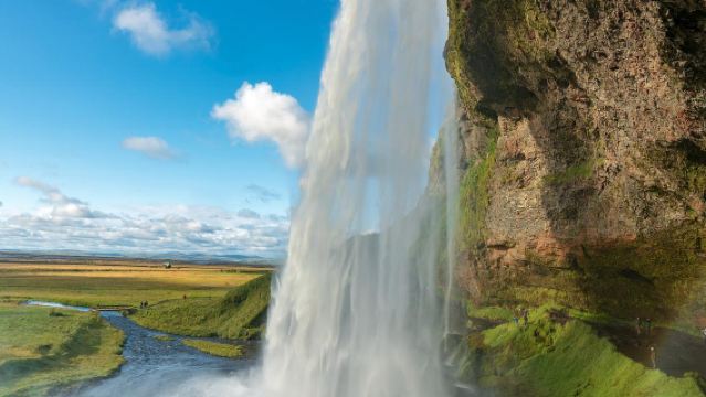 冰島南岸一日遊：塞里雅蘭瀑布+斯科加瀑布+黑沙灘+飛機殘骸