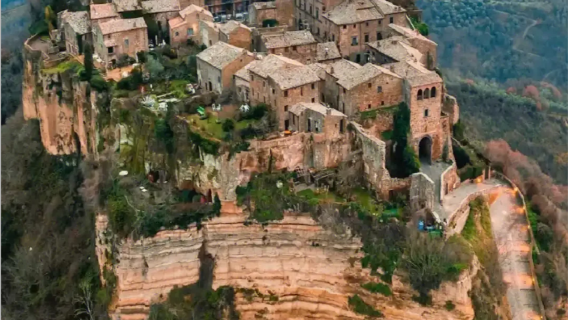 【中文包車】意大利天空之城白露里治奧+蒂沃利 羅馬來回