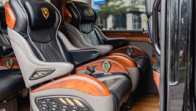 Shared limousine to Hue from Hoi An / Da Nang and vice versa