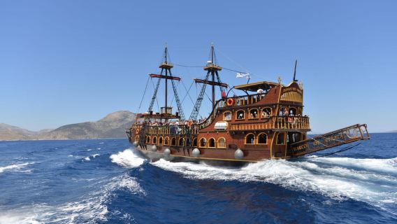 Cruzeiro Pirata em Kos: 3 Ilhas, Paradas para Natação e Almoço