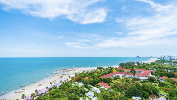 Excursión de un día a Hua Hin desde Bangkok | Playa de Hua Hin | Cueva Khao Luang | Palacio Khao Wang