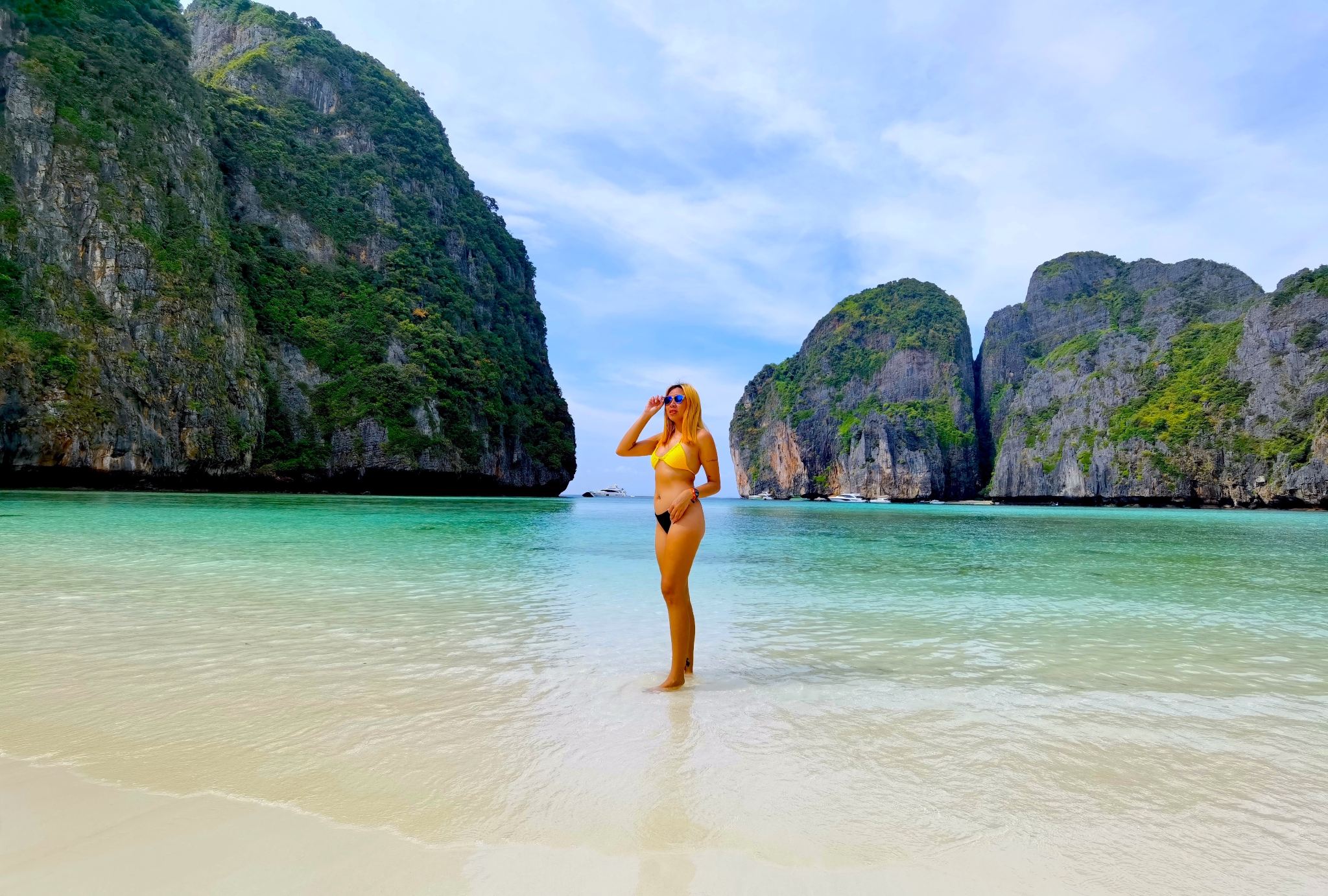 Da Krabi/Ao Nang: Escursione giornaliera a Phi Phi con trasferimenti e tour privato in longtail