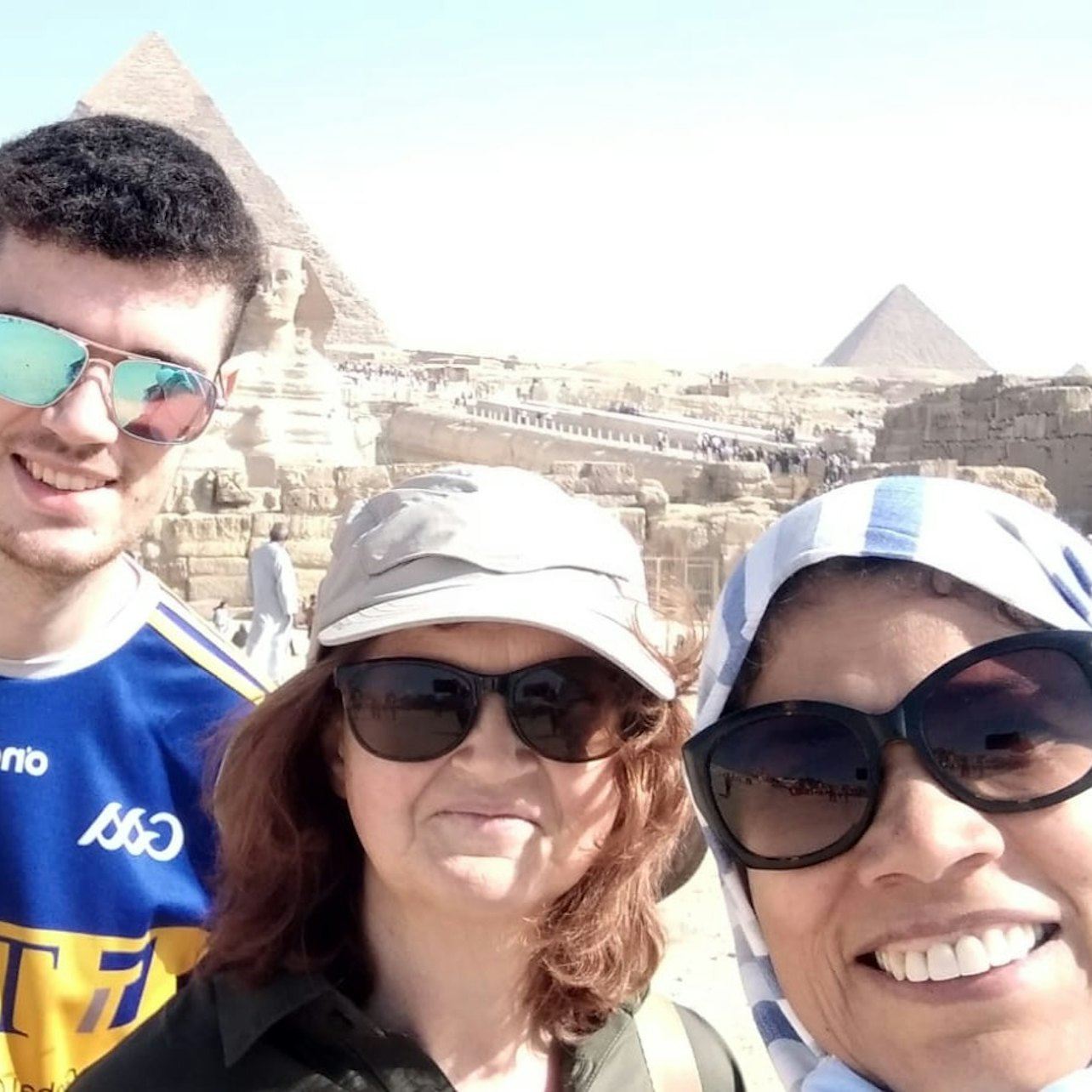 ギザのピラミッド群、スフィンクス、サッカラ＆メンフィス：カイロ発ガイド付きツアー＋ランチ